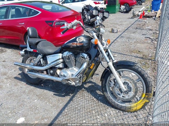 45501931 :رقم المزاد ، 1HFSC1802WA200364 vin ، 1998 Honda Vt1100 C مزاد بيع