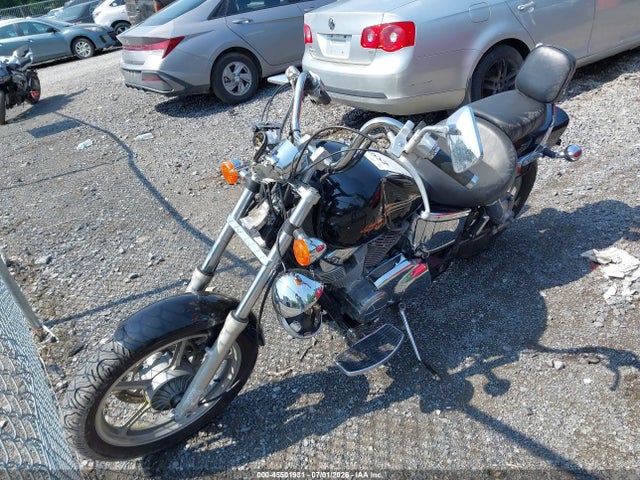 45501931 :رقم المزاد ، 1HFSC1802WA200364 vin ، 1998 Honda Vt1100 C مزاد بيع