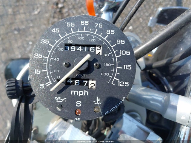 45501931 :رقم المزاد ، 1HFSC1802WA200364 vin ، 1998 Honda Vt1100 C مزاد بيع