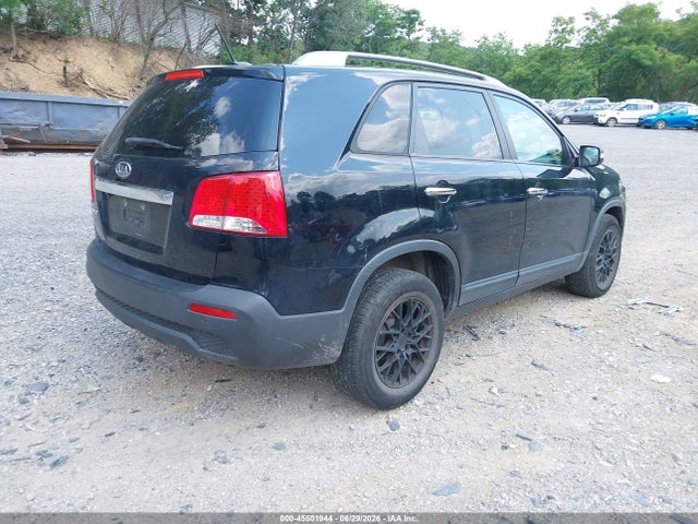 Продаж на аукціоні авто 2013 Kia Sorento Lx, vin: 5XYKT3A63DG315539, номер лоту: 45501944