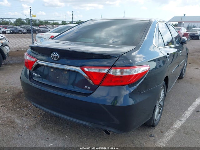 4T1BF1FK7FU493517 Toyota CAMRY SE
