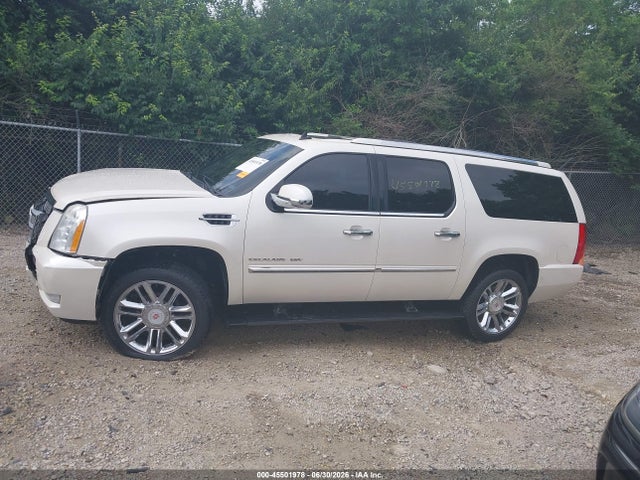 Продаж на аукціоні авто 2013 Cadillac Escalade Esv Platinum Edition, vin: 1GYS4KEF6DR101917, номер лоту: 45501978