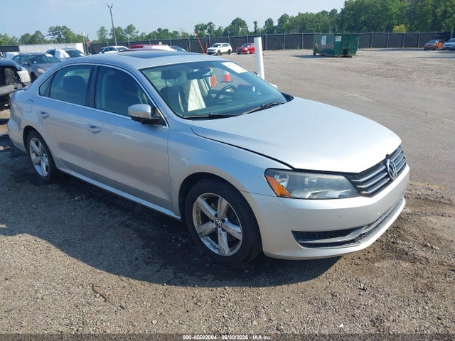 2013 Volkswagen Passat 2.5l Se მანქანა იყიდება აუქციონზე, vin: 1VWBH7A36DC005983, აუქციონის ნომერი: 45502004
