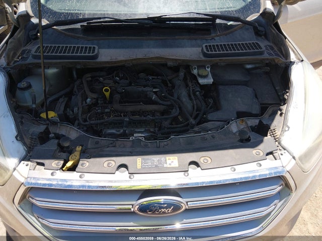 Ford ESCAPE SE 2017 1FMCU0GD0HUC80013 Image 10