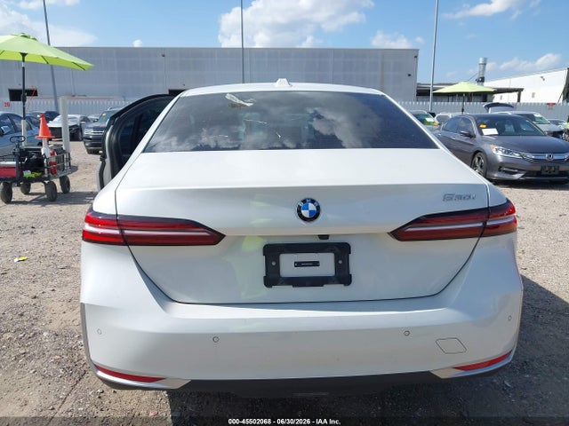 45502068 :رقم المزاد ، WBA43FJ05RCR64256 vin ، 2024 Bmw 530i مزاد بيع