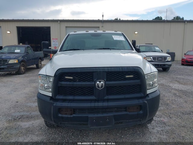 45502079 :رقم المزاد ، 3C7WRSCJ9JG324452 vin ، 2018 Ram 3500 Chassis Tradesman/slt/laramie مزاد بيع