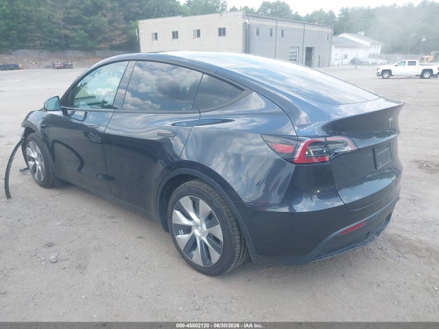 Продажа на аукционе авто 2024 Tesla Model Y Long Range Dual Motor All-wheel Drive, vin: 7SAYGAEE2RF002827, номер лота: 45502120