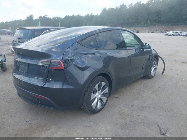 Продажа на аукционе авто 2024 Tesla Model Y Long Range Dual Motor All-wheel Drive, vin: 7SAYGAEE2RF002827, номер лота: 45502120