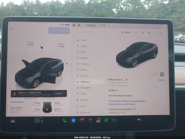 Продажа на аукционе авто 2024 Tesla Model Y Long Range Dual Motor All-wheel Drive, vin: 7SAYGAEE2RF002827, номер лота: 45502120