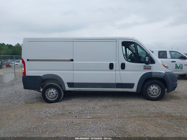 45502253 :رقم المزاد ، 3C6TRVAG8HE552691 vin ، 2017 Ram Promaster 1500 Low Roof 136 Wb مزاد بيع