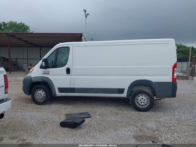 45502253 :رقم المزاد ، 3C6TRVAG8HE552691 vin ، 2017 Ram Promaster 1500 Low Roof 136 Wb مزاد بيع
