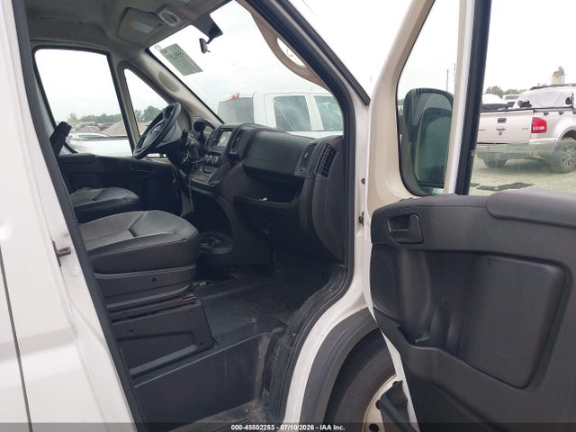 45502253 :رقم المزاد ، 3C6TRVAG8HE552691 vin ، 2017 Ram Promaster 1500 Low Roof 136 Wb مزاد بيع