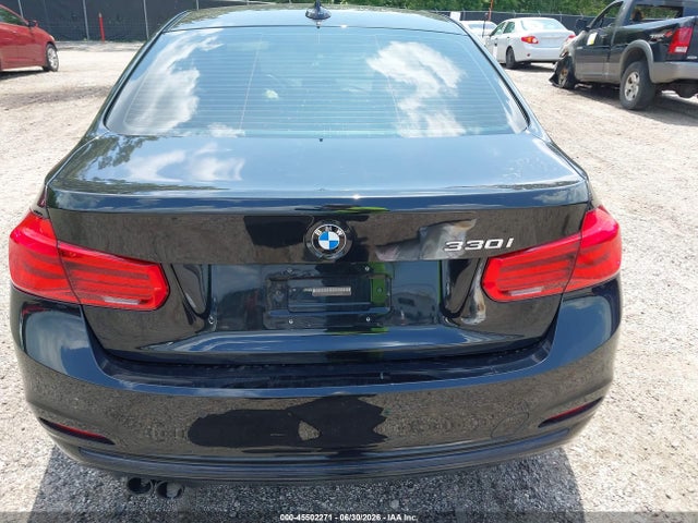 Продаж на аукціоні авто 2017 Bmw 3 Series 330i, vin: WBA8B9G3XHNU56116, номер лоту: 45502271