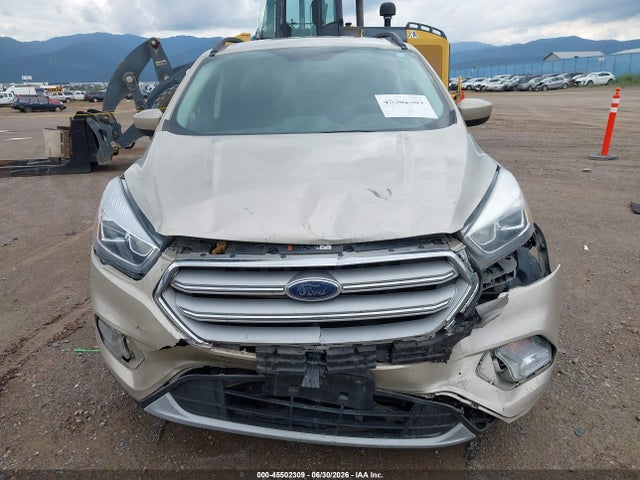 45502309 :رقم المزاد ، 1FMCU9HD4JUD44837 vin ، 2018 Ford Escape Sel مزاد بيع