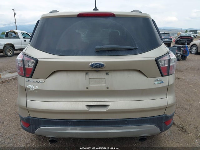 45502309 :رقم المزاد ، 1FMCU9HD4JUD44837 vin ، 2018 Ford Escape Sel مزاد بيع