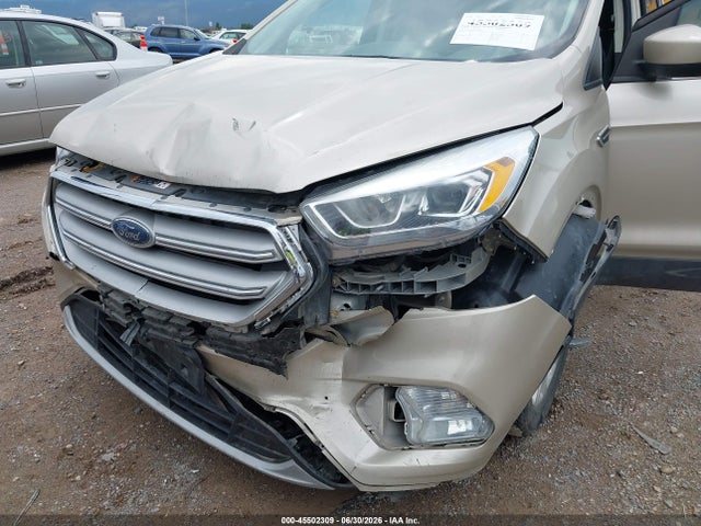 45502309 :رقم المزاد ، 1FMCU9HD4JUD44837 vin ، 2018 Ford Escape Sel مزاد بيع