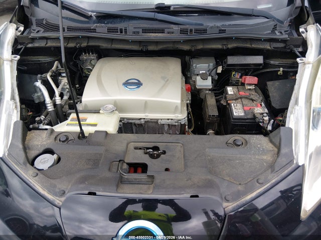 1N4AZ0CP2FC301014 Nissan LEAF SV