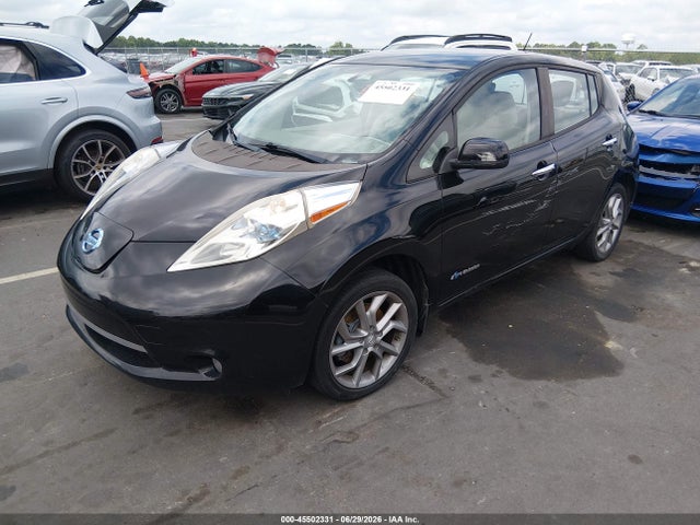 1N4AZ0CP2FC301014 Nissan LEAF SV