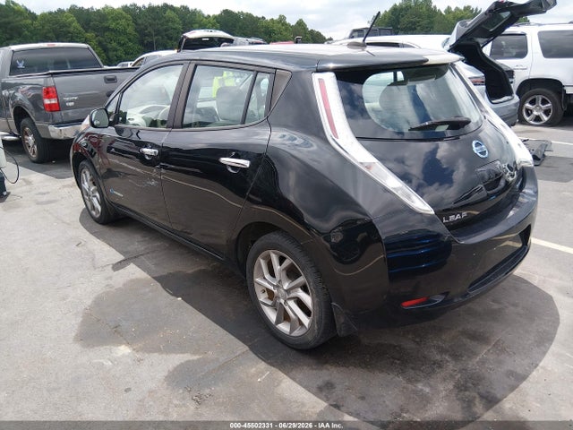 1N4AZ0CP2FC301014 Nissan LEAF SV