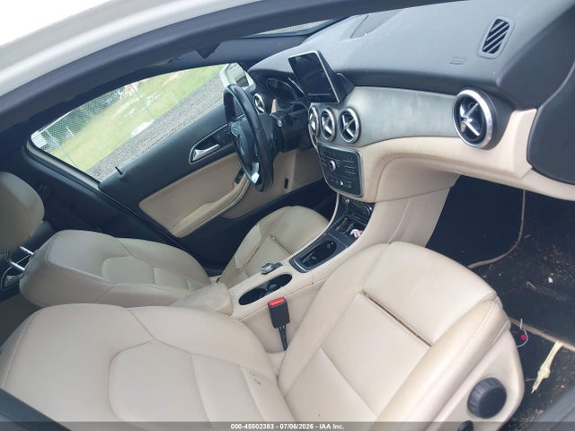 2016 Mercedes-benz Gla 250 მანქანა იყიდება აუქციონზე, vin: WDCTG4EB0GJ256728, აუქციონის ნომერი: 45502383