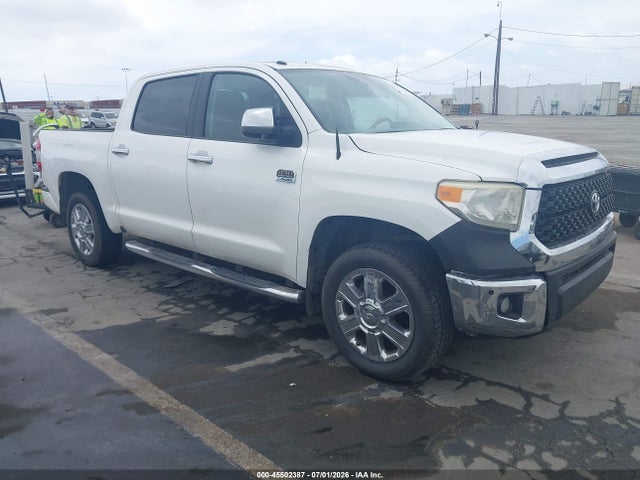 Toyota Tundra Platinum 5.7l V8 2016 5TFAY5F10GX492847 головне зображення