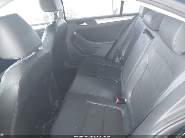 2013 Volkswagen Jetta 2.5l Se მანქანა იყიდება აუქციონზე, vin: 3VWDP7AJ7DM404264, აუქციონის ნომერი: 45502392