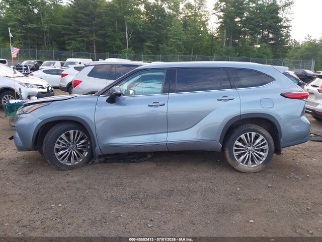 Toyota Highlander Platinum 2022 5TDFZRBH9NS193390 Image 14