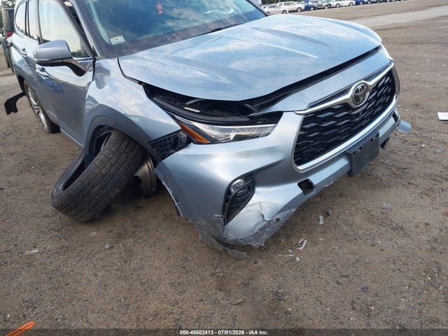 Toyota Highlander Platinum 2022 5TDFZRBH9NS193390 Image 6