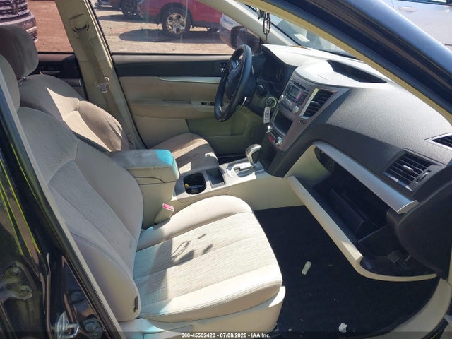 2014 Subaru Outback 2.5i მანქანა იყიდება აუქციონზე, vin: 4S4BRBAC1E3274571, აუქციონის ნომერი: 45502420