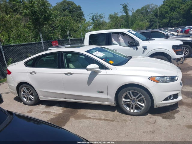 45502435 :رقم المزاد ، 3FA6P0SU6GR272946 vin ، 2016 Ford Fusion Energi Titanium مزاد بيع