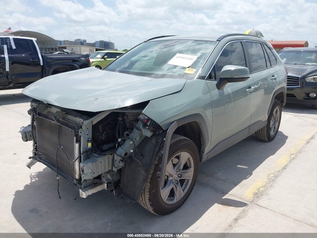 Toyota Rav4 Xle 2022 2T3W1RFV3NW185484 Image 2