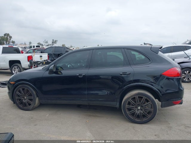 45502521 :رقم المزاد ، WP1AC2A25CLA84471 vin ، 2012 Porsche Cayenne Turbo مزاد بيع