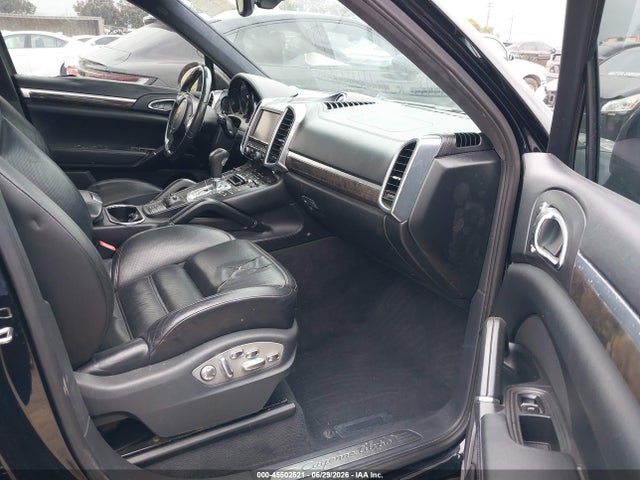 45502521 :رقم المزاد ، WP1AC2A25CLA84471 vin ، 2012 Porsche Cayenne Turbo مزاد بيع