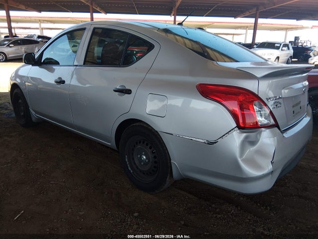 3N1CN7APXFL859582 Nissan Versa 1.6 S+