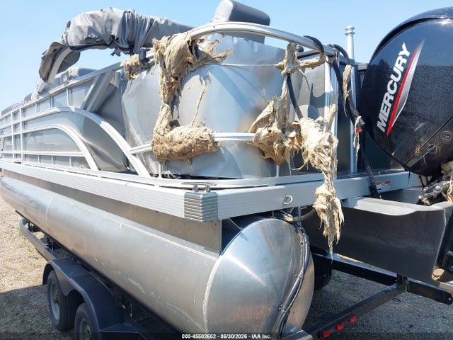 Aukcja sprzedaży 2024 Bennington Pontoon, vin: ETWC3904E424, numer aukcji: 45502652