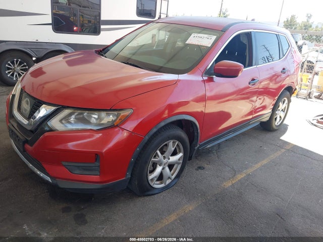 Nissan ROGUE S 2017 JN8AT2MT4HW398712 Image 2