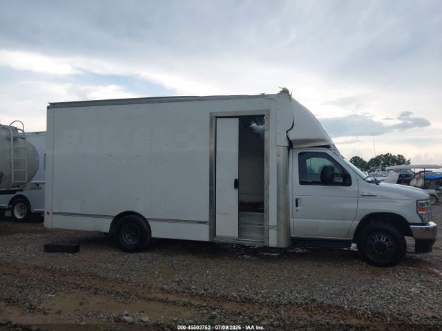 Ford E-350 Cutaway 2022 1FDWE3FN1NDC14183 Image 13