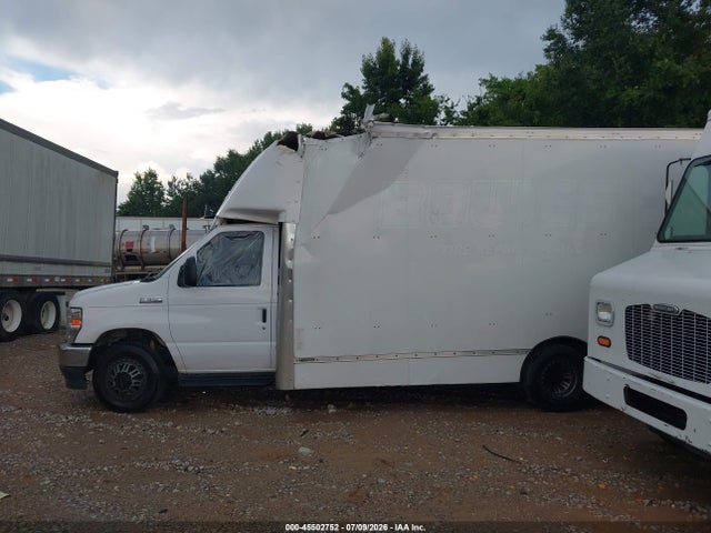 Ford E-350 Cutaway 2022 1FDWE3FN1NDC14183 Image 14