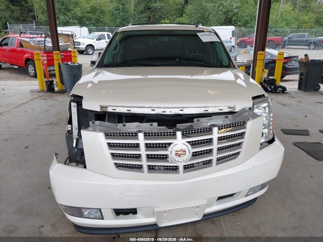 2013 Cadillac Escalade Luxury მანქანა იყიდება აუქციონზე, vin: 1GYS4BEF6DR281187, აუქციონის ნომერი: 45502819