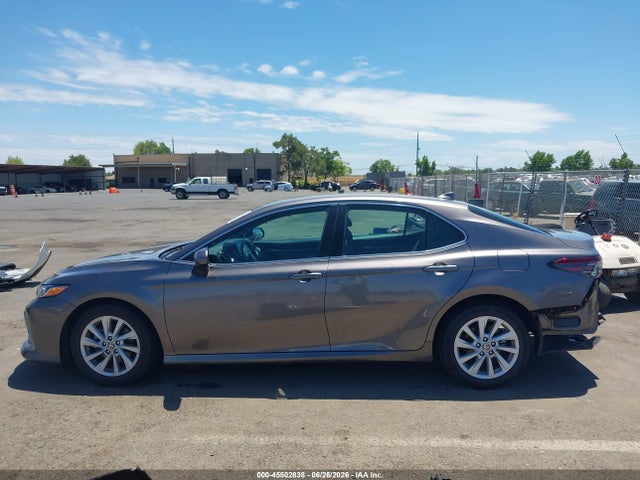Toyota CAMRY LE 2022 4T1C11AK4NU671182 Image 14
