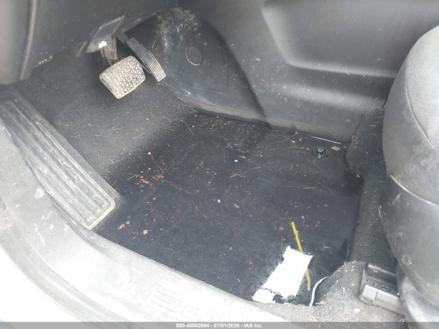 2GNAXJEV3J6203183 Chevrolet EQUINOX LT