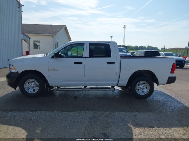 2018 Ram 1500 Tradesman  4x4 5'7 Box მანქანა იყიდება აუქციონზე, vin: 1C6RR7KG6JS323109, აუქციონის ნომერი: 45502873