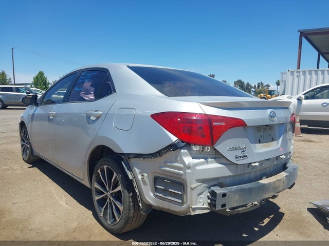 Toyota COROLLA SE 2017 5YFBURHE1HP698721 Image 3