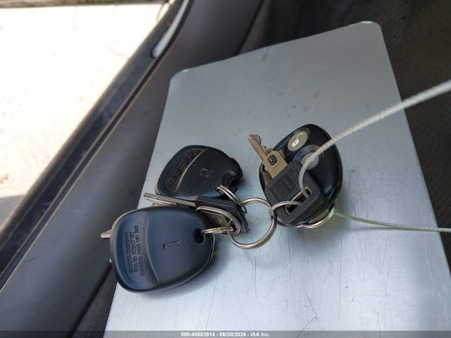 45502914 :رقم المزاد ، 1G6KD54Y6WU718733 vin ، 1998 Cadillac Deville مزاد بيع