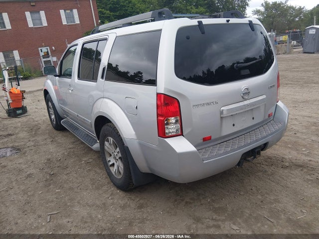 45502927 :رقم المزاد ، 5N1AR1NB5BC605106 vin ، 2011 Nissan Pathfinder Silver مزاد بيع
