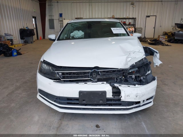 2015 Volkswagen Jetta 1.8t Se მანქანა იყიდება აუქციონზე, vin: 3VWD17AJ4FM406218, აუქციონის ნომერი: 45502945