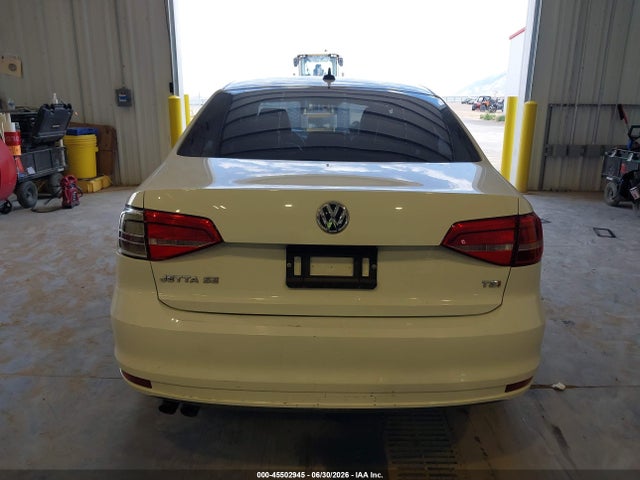 2015 Volkswagen Jetta 1.8t Se მანქანა იყიდება აუქციონზე, vin: 3VWD17AJ4FM406218, აუქციონის ნომერი: 45502945