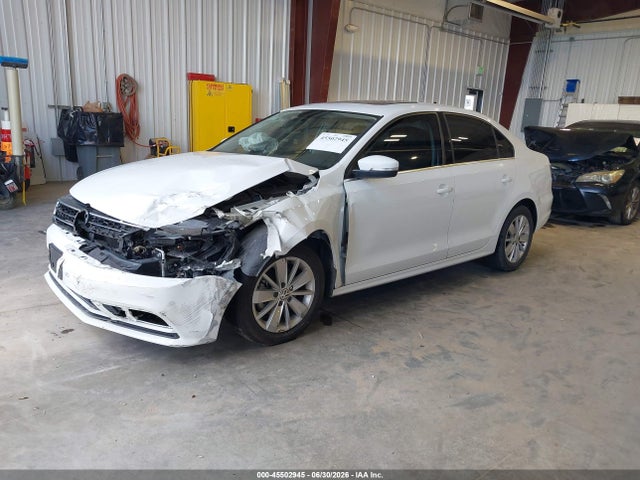 2015 Volkswagen Jetta 1.8t Se მანქანა იყიდება აუქციონზე, vin: 3VWD17AJ4FM406218, აუქციონის ნომერი: 45502945