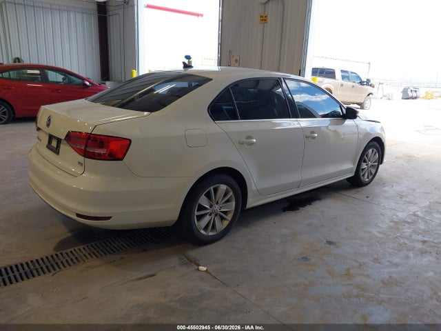 2015 Volkswagen Jetta 1.8t Se მანქანა იყიდება აუქციონზე, vin: 3VWD17AJ4FM406218, აუქციონის ნომერი: 45502945