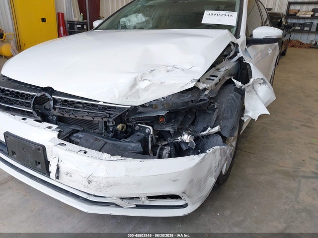 2015 Volkswagen Jetta 1.8t Se მანქანა იყიდება აუქციონზე, vin: 3VWD17AJ4FM406218, აუქციონის ნომერი: 45502945